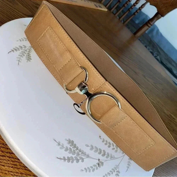 CAMEL Stretch Belt S/M Brass Color Buckle Nice - Picture 3 of 5